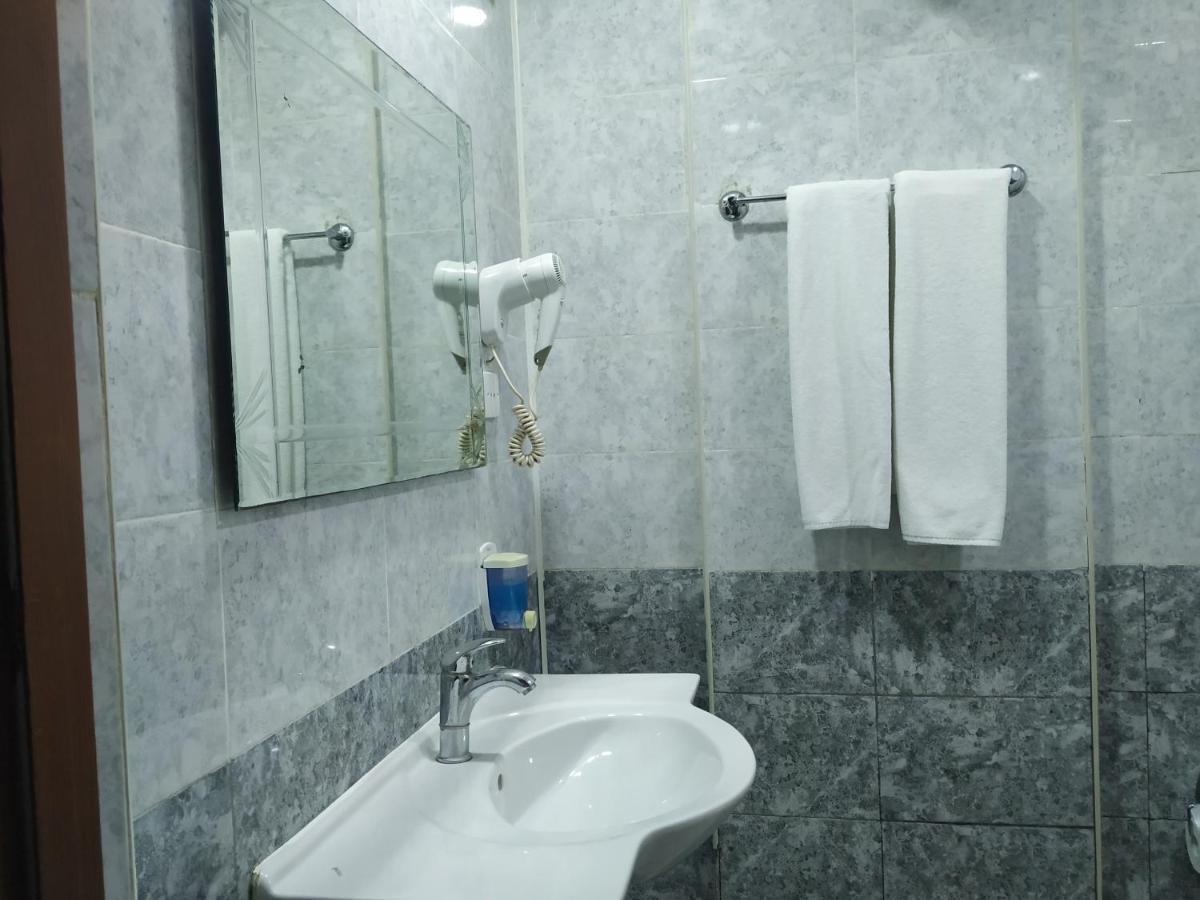 Gallery Hotel Baku Exteriör bild