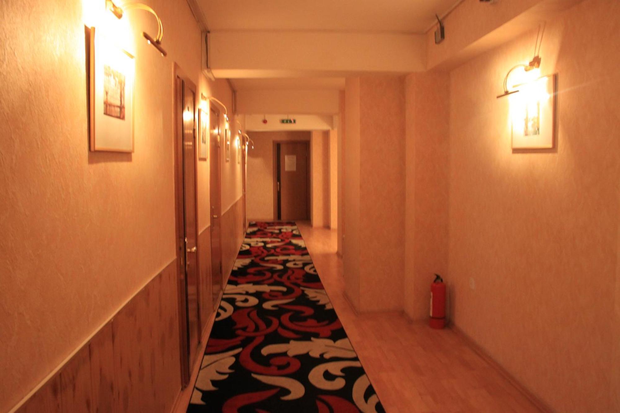 Gallery Hotel Baku Exteriör bild
