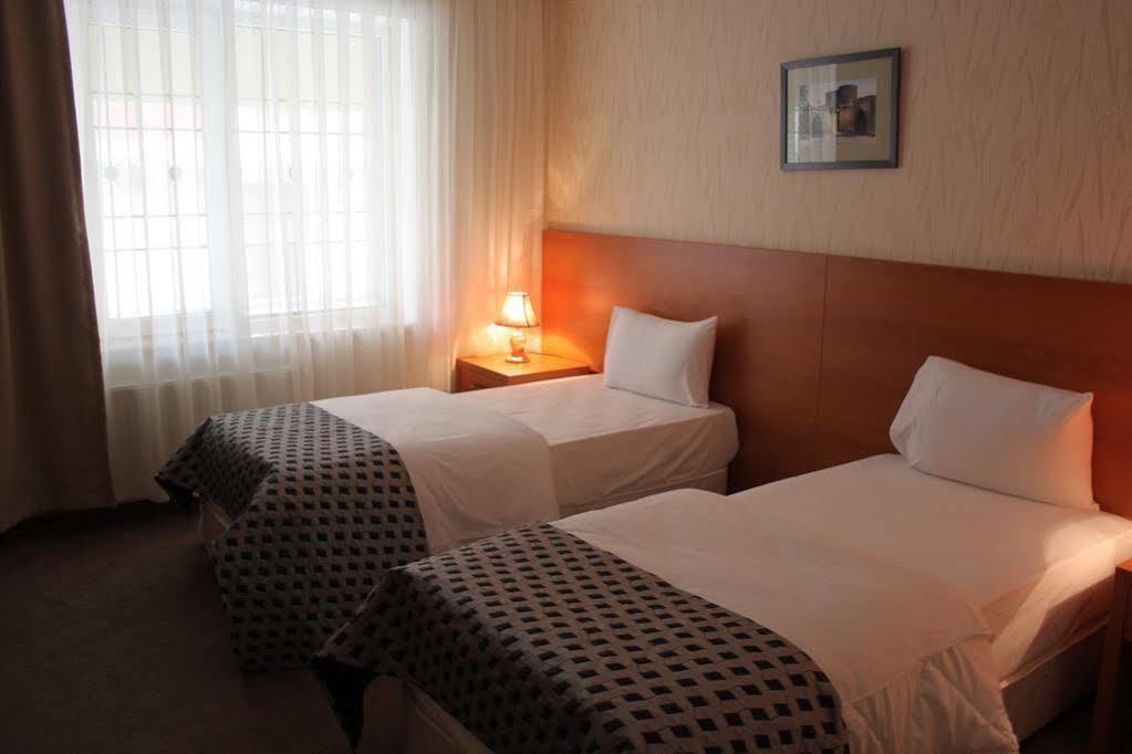 Gallery Hotel Baku Exteriör bild