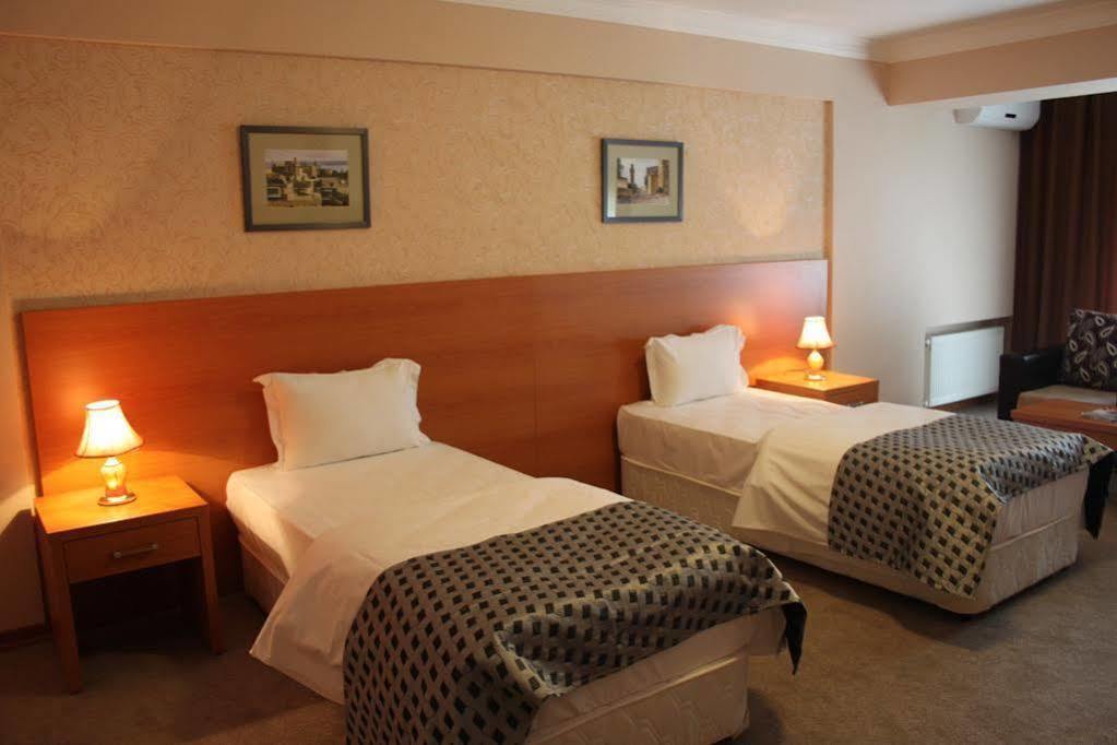 Gallery Hotel Baku Exteriör bild